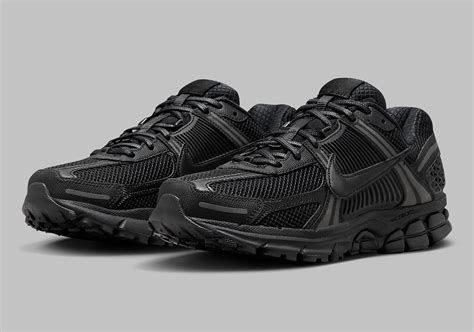 nike vomero 5 black